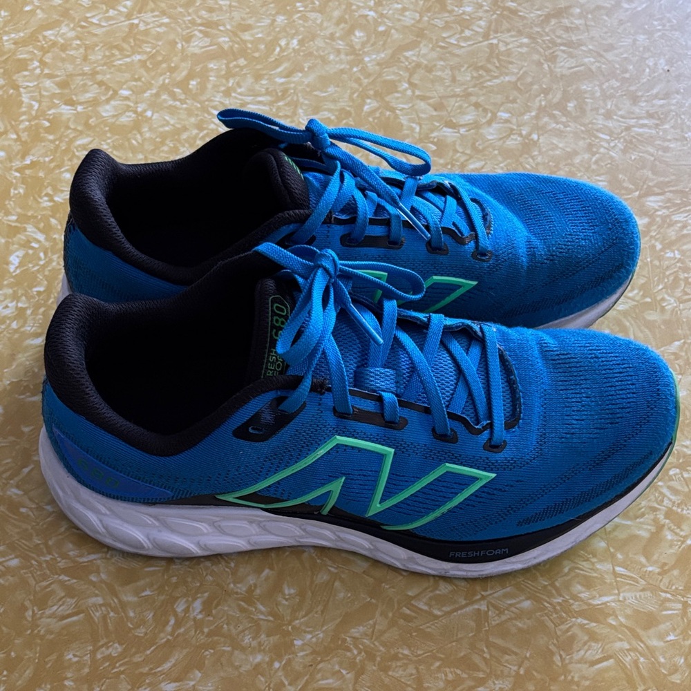 New Balance Men's Blue and Green Athletic Shoes